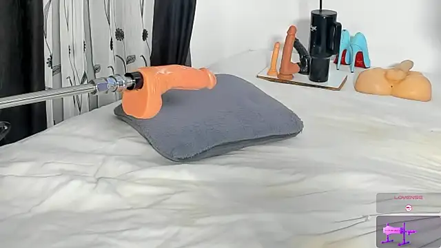 CREAMY_BUBBLEGUMn Live XXX chat