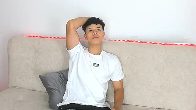 _Alex_Coltonのウェブカメラショー