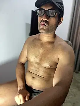 MilanBlaze Chat XXX in diretta