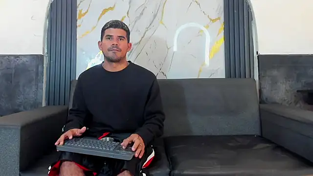 Chat +18 de Latins_on_fire ao vivo