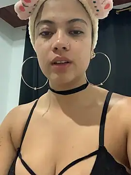 دردشة MiaNyx_ الجنسية المباشرة