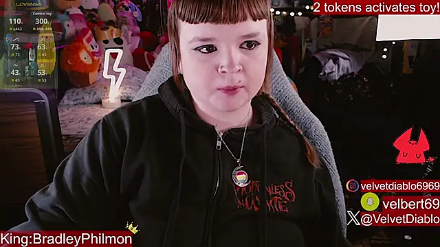 Chat XXX en directo de VelvetDiablo