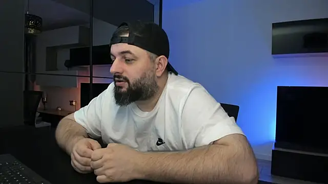 แชท XXX สดของ DravenPeak