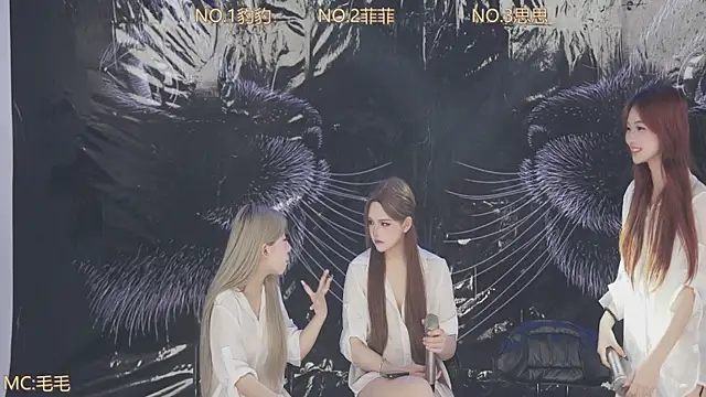 sweetgirls888's Live XXX Chat