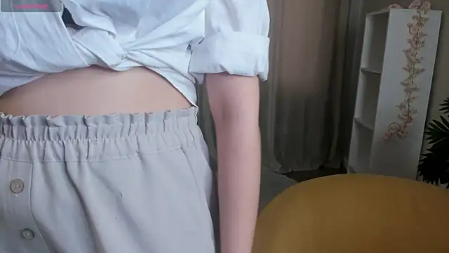 LareeGuzzo – Naživo XXX chat