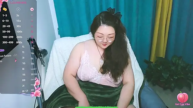 AngelwithEcup: онлайн-секс-чат