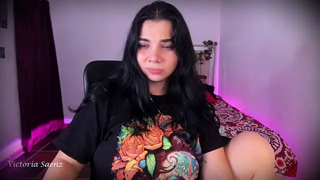 Chatroom XXX en direct de victoriaasaenz_