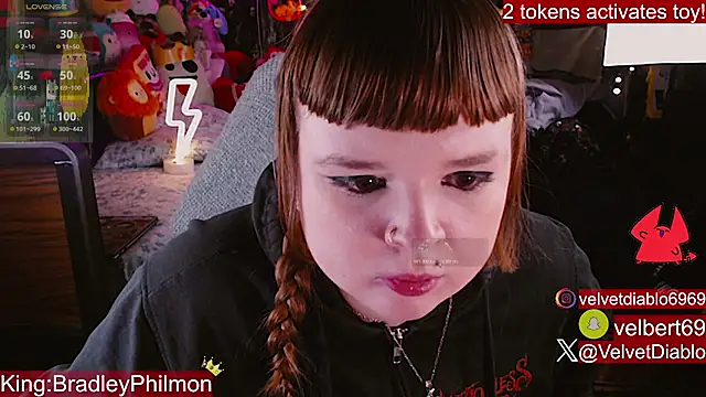 Chat XXX en directo de VelvetDiablo