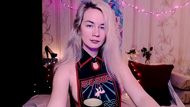 xxxcharismaaa webkamerás műsora