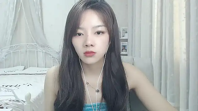 Chat XXX en directo de Romy-sweet