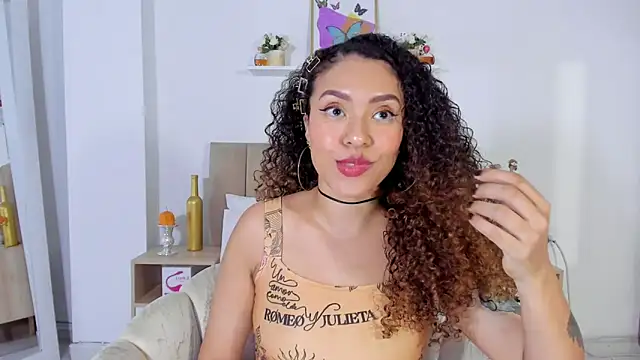 Zoe_Gruber Chat XXX in diretta