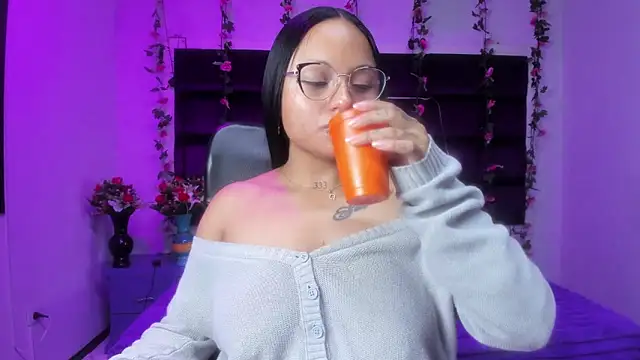 Chat XXX en directo de sweelanna__