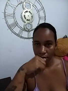 EbonyHorrny 라이브 XXX 채팅