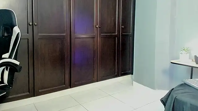 แชท XXX สดของ eren_jeager