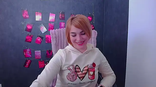 CuttieEmma live XXX chat