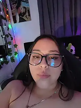 Bella-Geman Live XXX chat