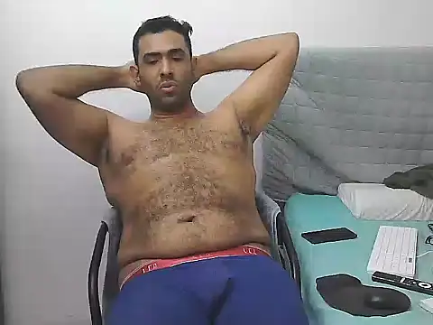 AlphaLatinoBear webcam show