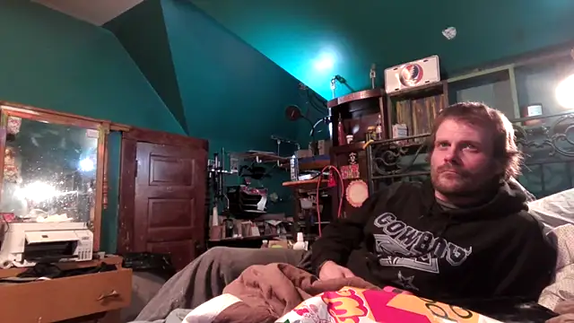 charactrzero élő XXX-chatje