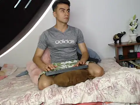 santiago_luxx webcam show