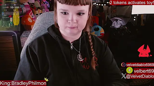 Chat +18 de VelvetDiablo ao vivo