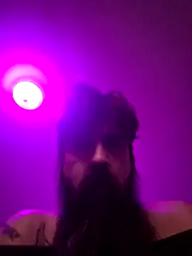 DaddyBadTouches Chat XXX in diretta