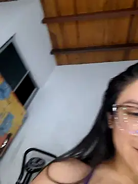 Aila_Phonen Live XXX chat