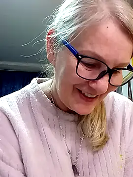 irinamaux: вебкам-шоу