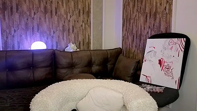 MiaRouge's Live XXX Chat