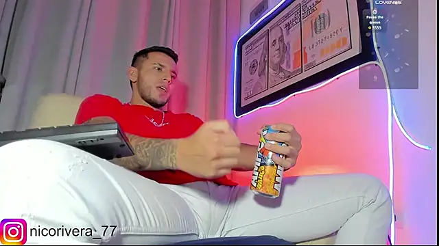 Czat XXX na żywo – nico_rivera