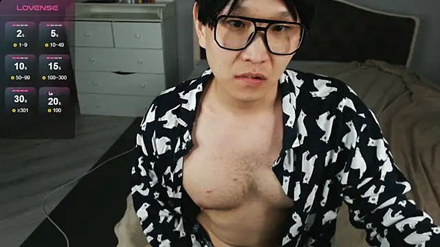 Živý XXX chat KaiChicken