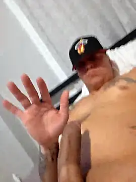 DoggiiDick Live XXX-Chat