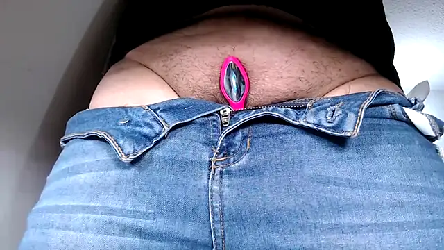 EmmyHornyDirty's Live XXX Chat