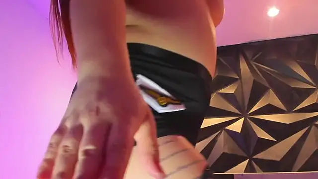 megan_whitee__'s Live XXX Chat