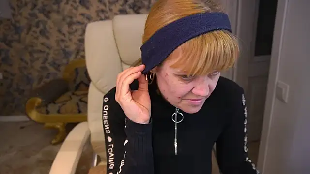 XXX chat uživo modela BellaLaPetit