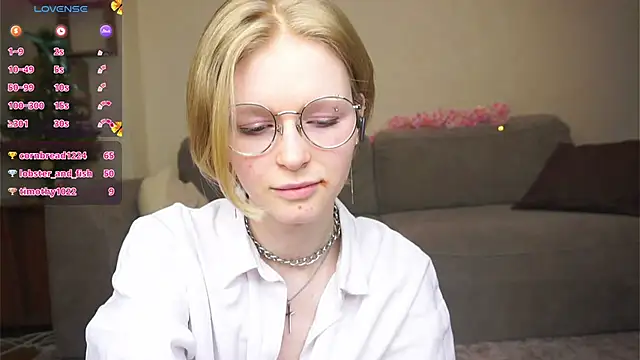 ToyaPletz Chat XXX live