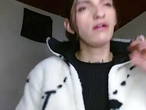 Scarlett_crastrawberryn Webbikameraesitys