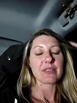 SheIsSomethingn Live XXX chat