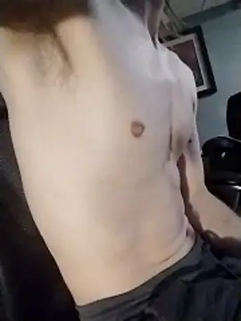 her4life: διαδικτυακό σόου στην κάμερα