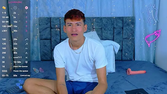 Онлайн чат XXX NicolasTorrez