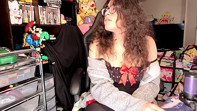 Chat XXX en directo de ShinyCherub