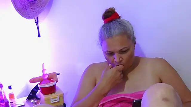 Chat XXX en directo de zyra_vex