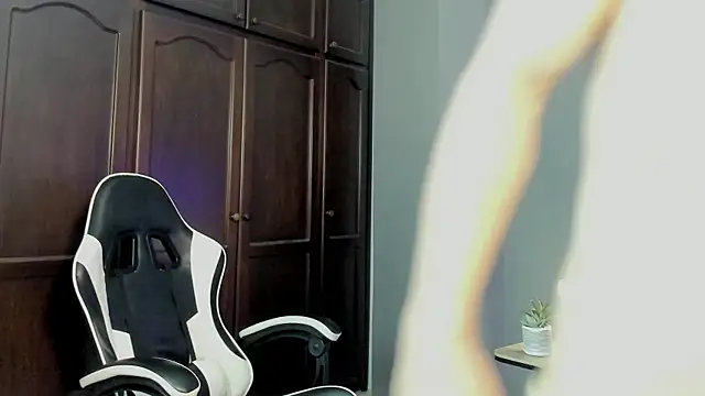 eren_jeager 网络视讯表演