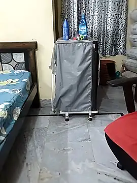 sravyasexyy Show in webcam