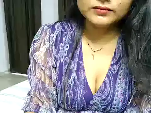 Chat XXX en directo de Swetha-Rajput