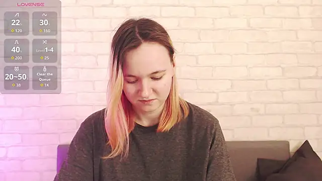 Ericha_Stone Live XXX-chat