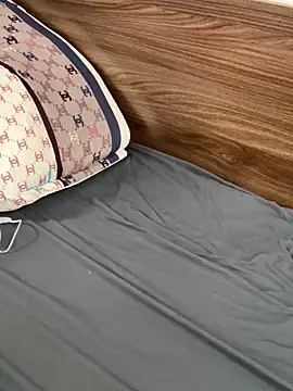 Chat +18 de Rinn99 ao vivo