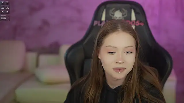 Esmie_Smile Chat XXX in diretta