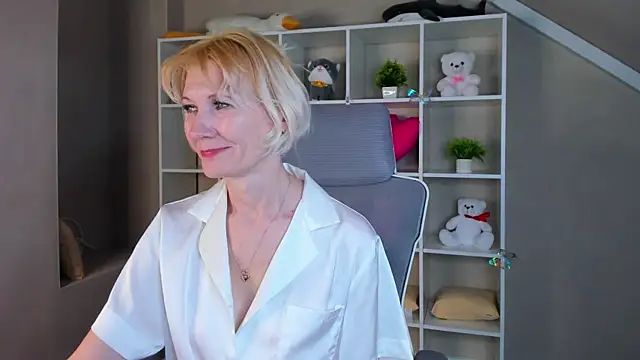 Czat XXX na żywo – Julie_Lucas