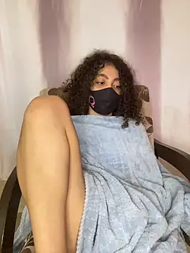 Ravennaxzx 即時 XXX 聊天