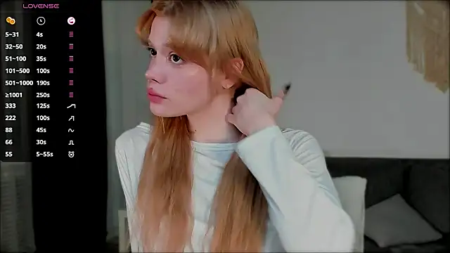 boobsybootie: онлайн-секс-чат